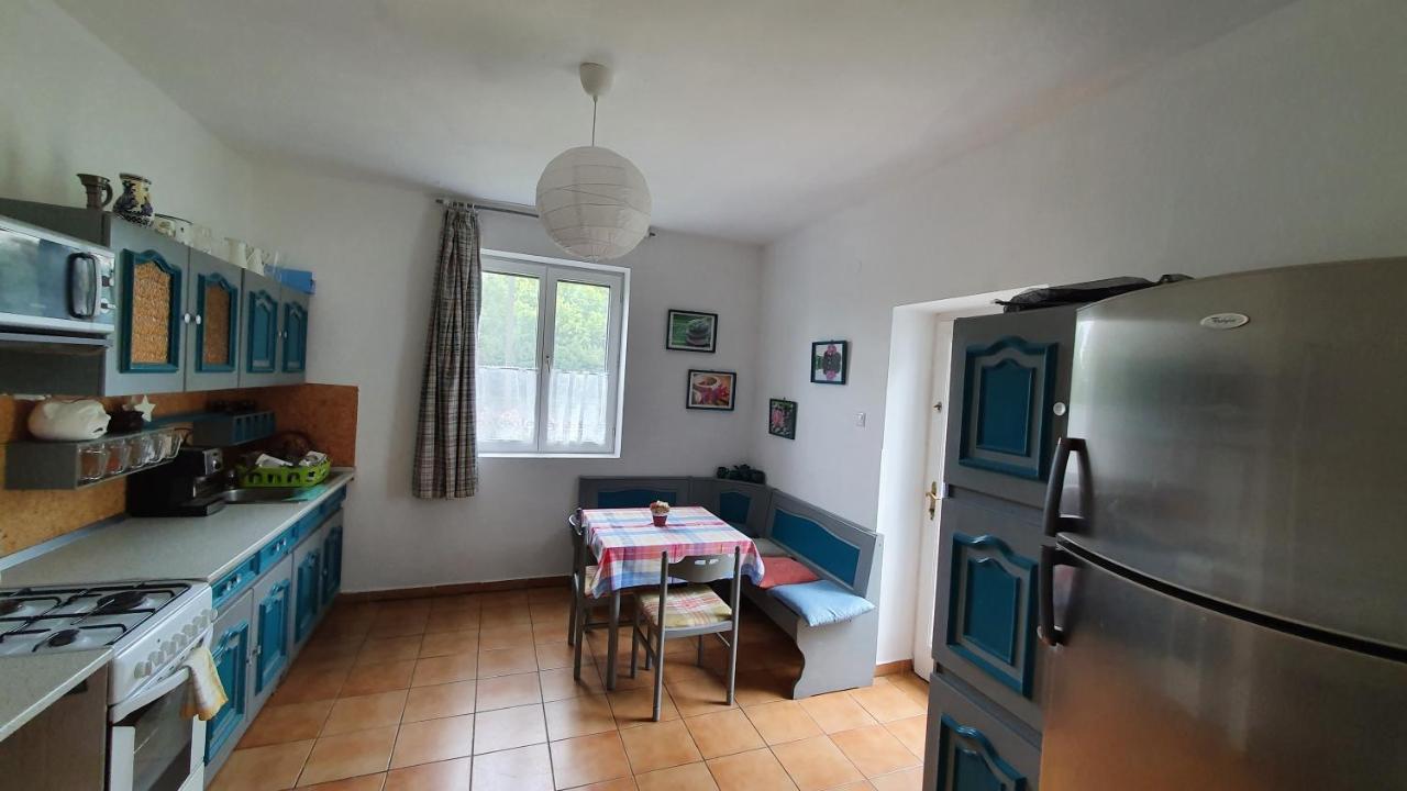 Aron Apartman Badacsonytomaj Exterior photo